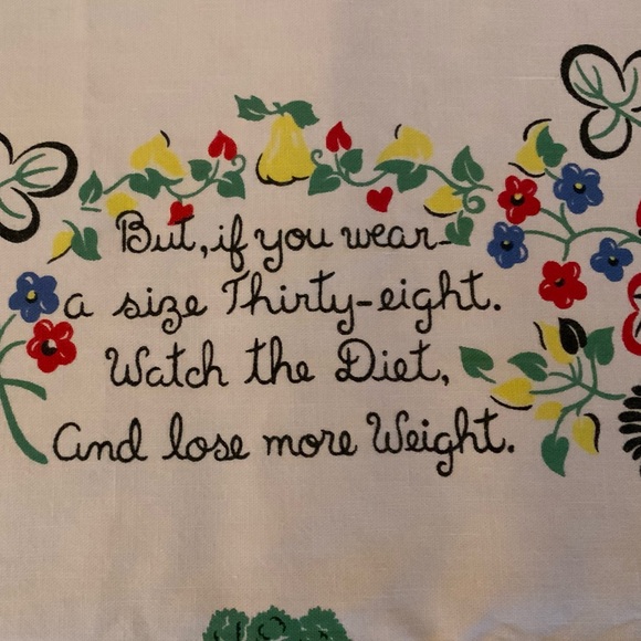 Vintage Dieting Fruit and Floral Tablecloth - Picture 9 of 14